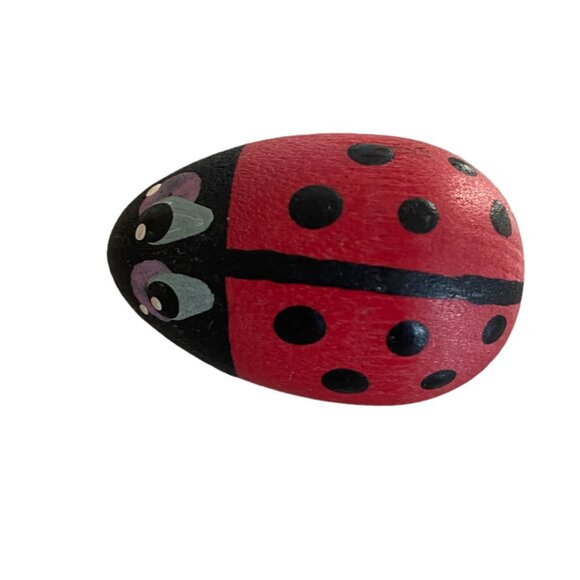 Ladybug wood brooch handpainted artisan whimsical - Picture 5 of 5